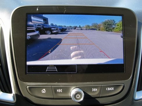 Used 2024 Chevrolet Malibu LT image 18