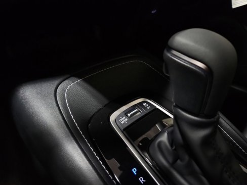 New 2025 Toyota Corolla SE image 21
