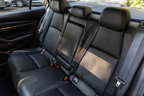 Used 2022 MAZDA MAZDA3 s image 22