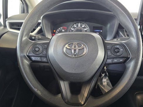 Used 2022 Toyota Corolla L image 10