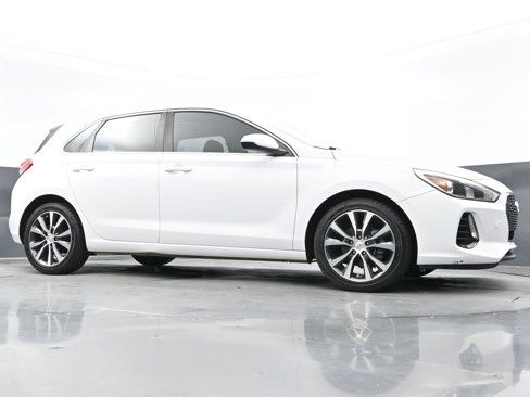 Used 2018 Hyundai Elantra GT image 71