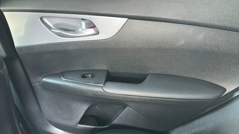 Used 2023 Kia Forte LXS image 13