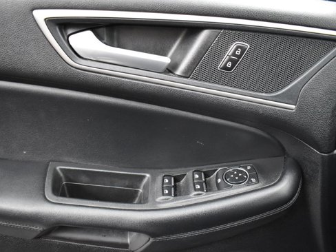 Used 2023 Ford Edge SEL image 25