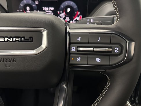 New 2025 GMC Yukon Denali Ultimate image 65