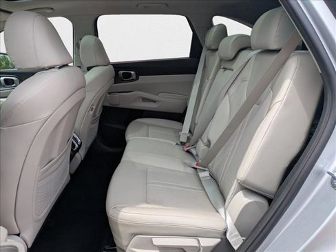 Used 2022 Kia Sorento S w/ Panoramic Sunroof Package image 20