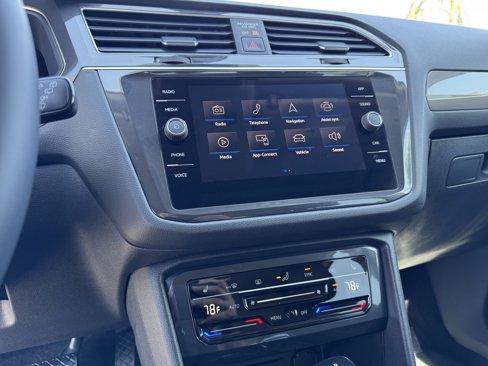 Certified 2023 Volkswagen Tiguan SE image 25