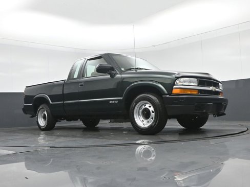 Used 2001 Chevrolet S10 Pickup 2WD Extended Cab w/ Comfort Convenience Pkg image 37