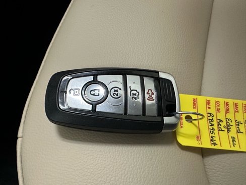 Used 2024 Ford Edge SEL w/ Convenience Package image 37