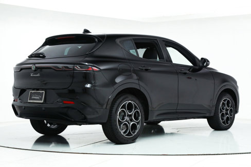 New 2025 Alfa Romeo Tonale image 5
