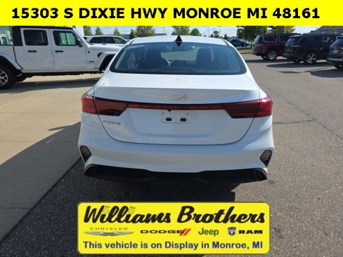 Used 2023 Kia Forte LXS image 6