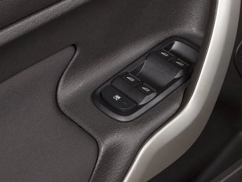 Used 2013 Ford Fiesta SE image 17