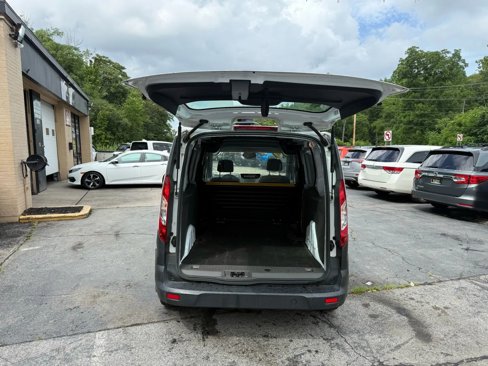 Used 2021 Ford Transit Connect XL image 9