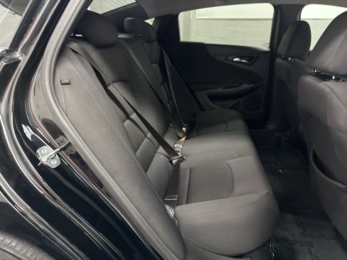 Used 2023 Chevrolet Malibu LS image 34