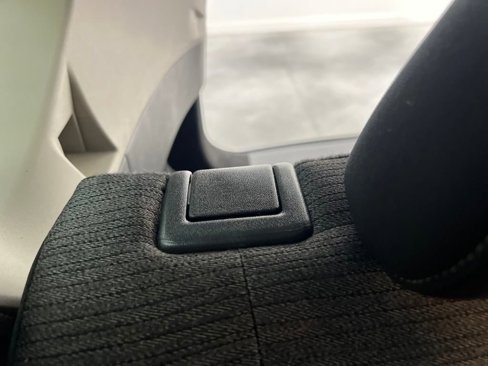 Used 2023 Nissan Rogue SV image 18