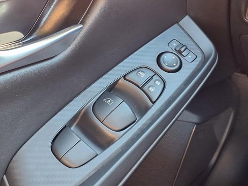 New 2025 Nissan Sentra SV w/ Trunk Package image 10
