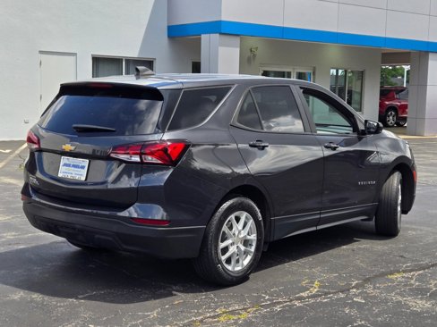Used 2022 Chevrolet Equinox LS w/ LS Convenience Package image 11