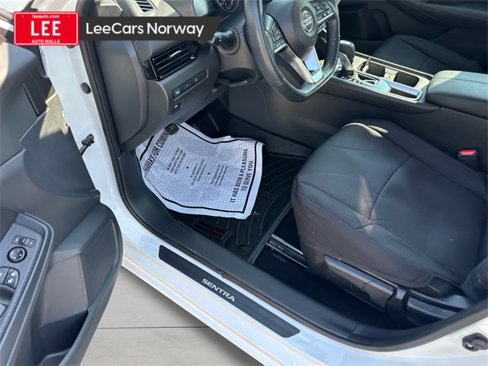 Used 2022 Nissan Sentra SV w/ All-Weather Package image 15