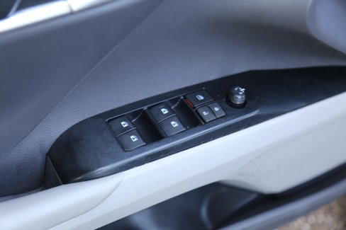 Used 2019 Toyota Camry LE image 17