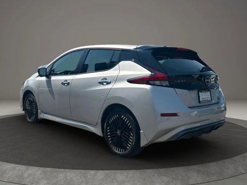 Used 2023 Nissan Leaf SV Plus image 3