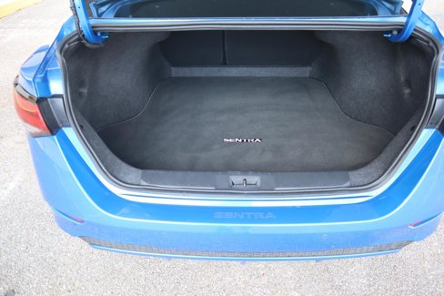 Used 2025 Nissan Sentra SV w/ All-Weather Package image 29