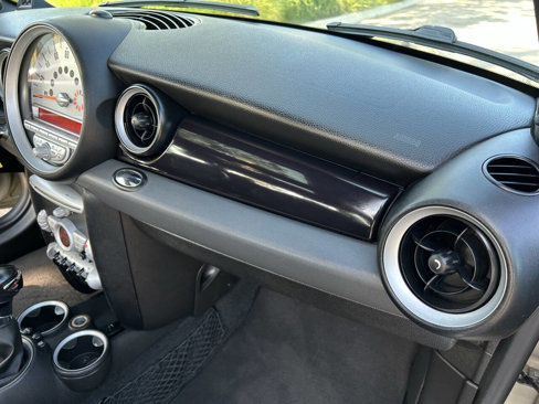Used 2010 MINI Cooper S image 36