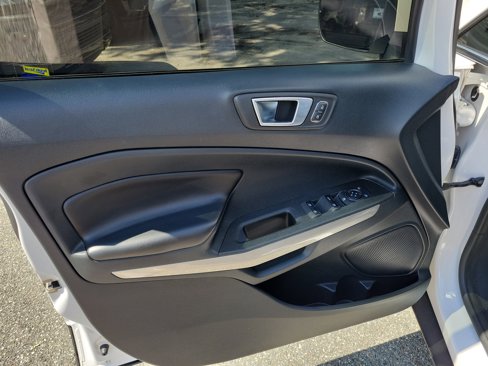 Used 2020 Ford EcoSport Titanium image 6