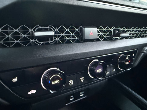 Used 2023 Honda Accord EX image 17