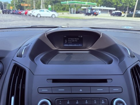 Used 2018 Ford Escape SE w/ SE Sport Appearance Package image 26