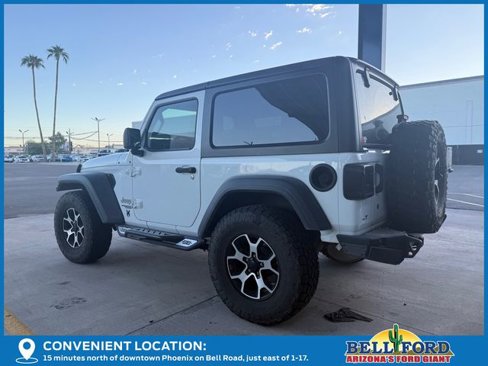 Used 2018 Jeep Wrangler Sport image 3