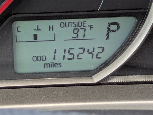 Used 2013 Toyota RAV4 XLE image 28