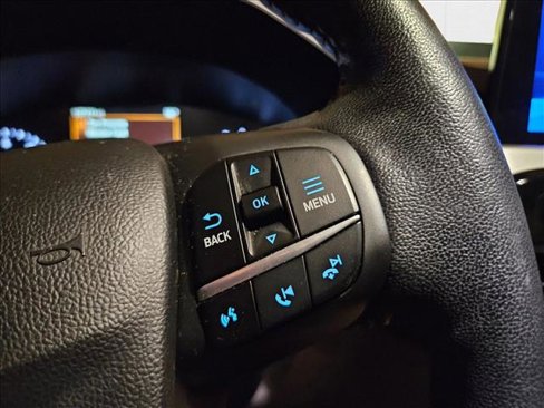 Used 2020 Ford Escape SEL image 11