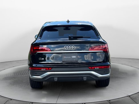 Certified 2025 Audi Q5 2.0T Premium Plus image 6