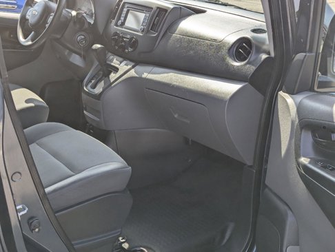 Used 2017 Chevrolet City Express LT w/ Technology Package image 11
