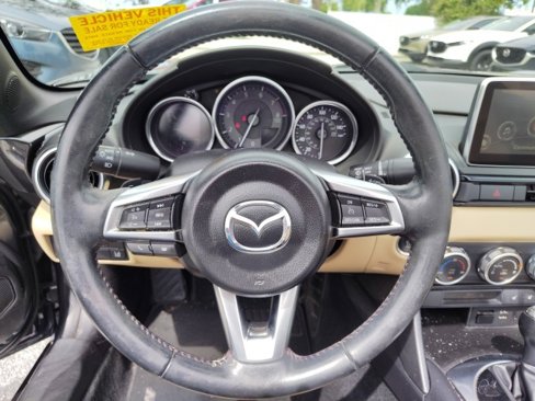 Used 2017 MAZDA MX-5 Miata Grand Touring image 16