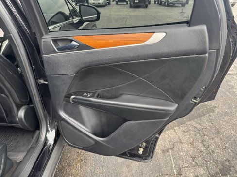 Used 2019 Lincoln MKC Reserve w/ MKC Climate Package image 38