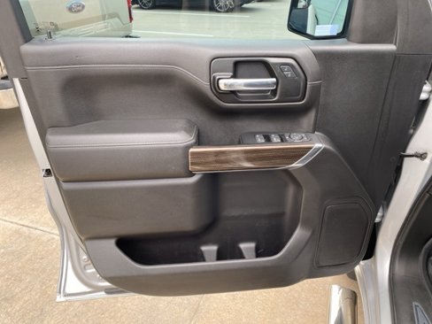 Used 2021 Chevrolet Silverado 1500 LT w/ Texas Edition Plus image 17