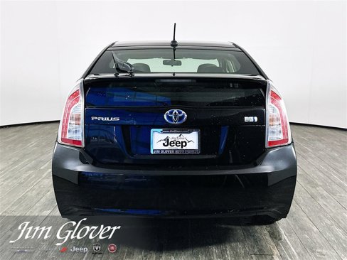 Used 2015 Toyota Prius Four image 5