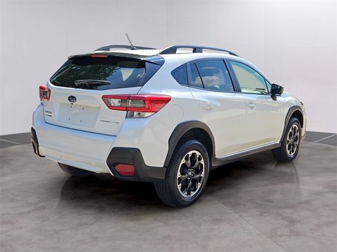 Used 2022 Subaru Crosstrek 2.0i image 4