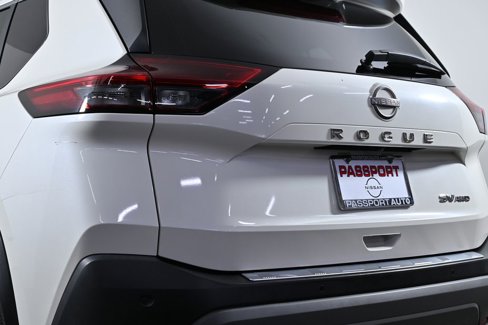 Certified 2023 Nissan Rogue SV image 7