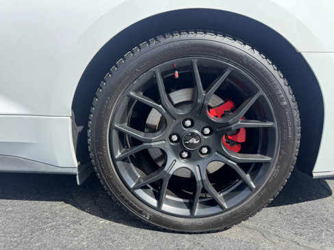 Used 2018 Ford Mustang Premium w/ Ecoboost Performance Package image 17