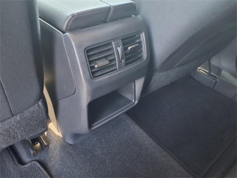 Used 2021 Nissan Rogue S image 8