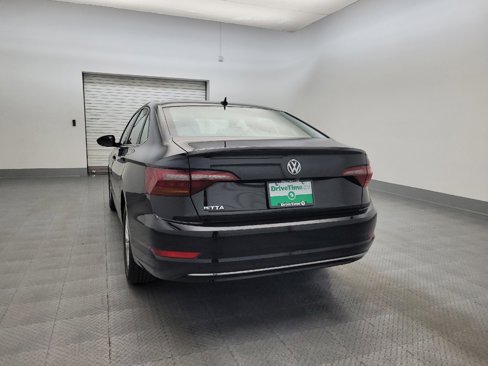 Used 2019 Volkswagen Jetta SE image 6