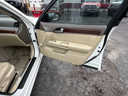 Used 2008 INFINITI M45 x w/ Premium Pkg image 30