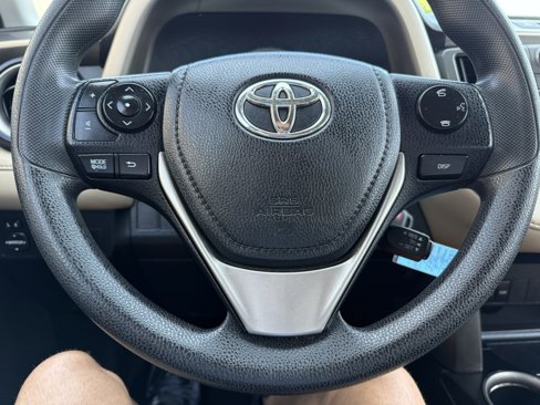 Used 2015 Toyota RAV4 XLE image 17