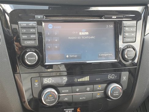Used 2017 Nissan Rogue Sport SL w/ SL Premium Package image 32