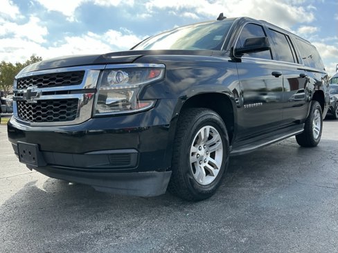 Used 2017 Chevrolet Suburban LT image 7