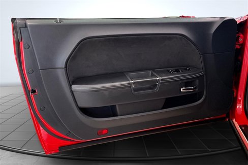 Used 2009 Dodge Challenger SRT8 image 19