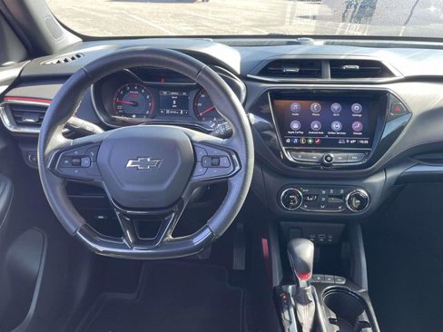 Used 2021 Chevrolet TrailBlazer RS w/ Convenience Package image 11