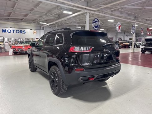 Used 2022 Jeep Cherokee Trailhawk w/ Comfort/Convenience Group image 3