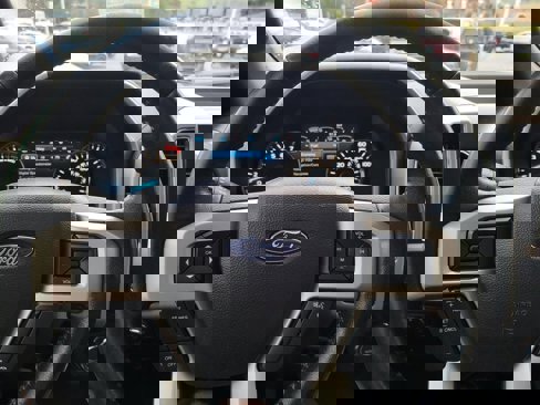 Used 2020 Ford F150 Lariat image 25